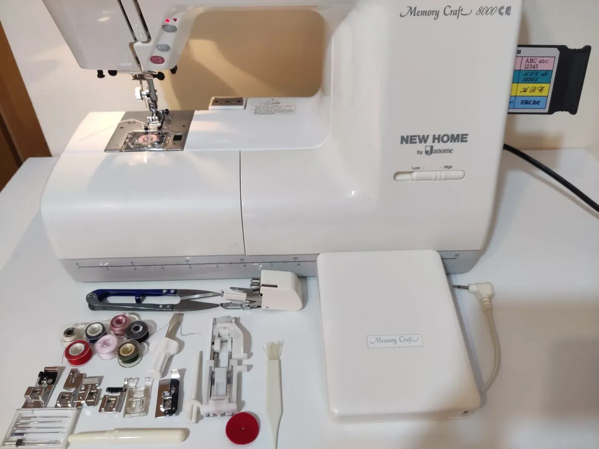 Janome MC 8000ce Computerised Sewing machine - Image 2
