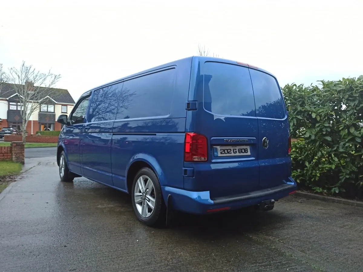 VW Transporter HIGHLINE 2.0 TDI 150 LWB - Image 3