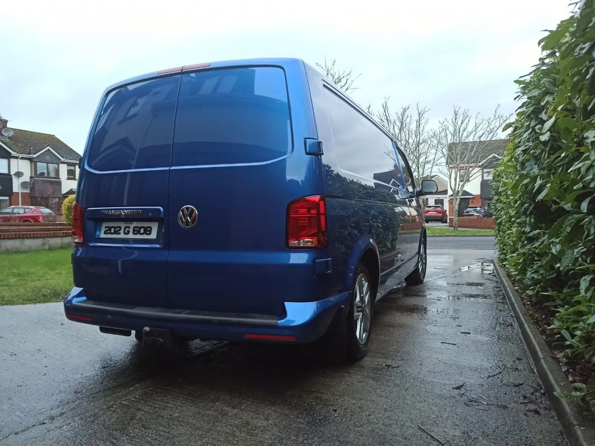 VW Transporter HIGHLINE 2.0 TDI 150 LWB - Image 4