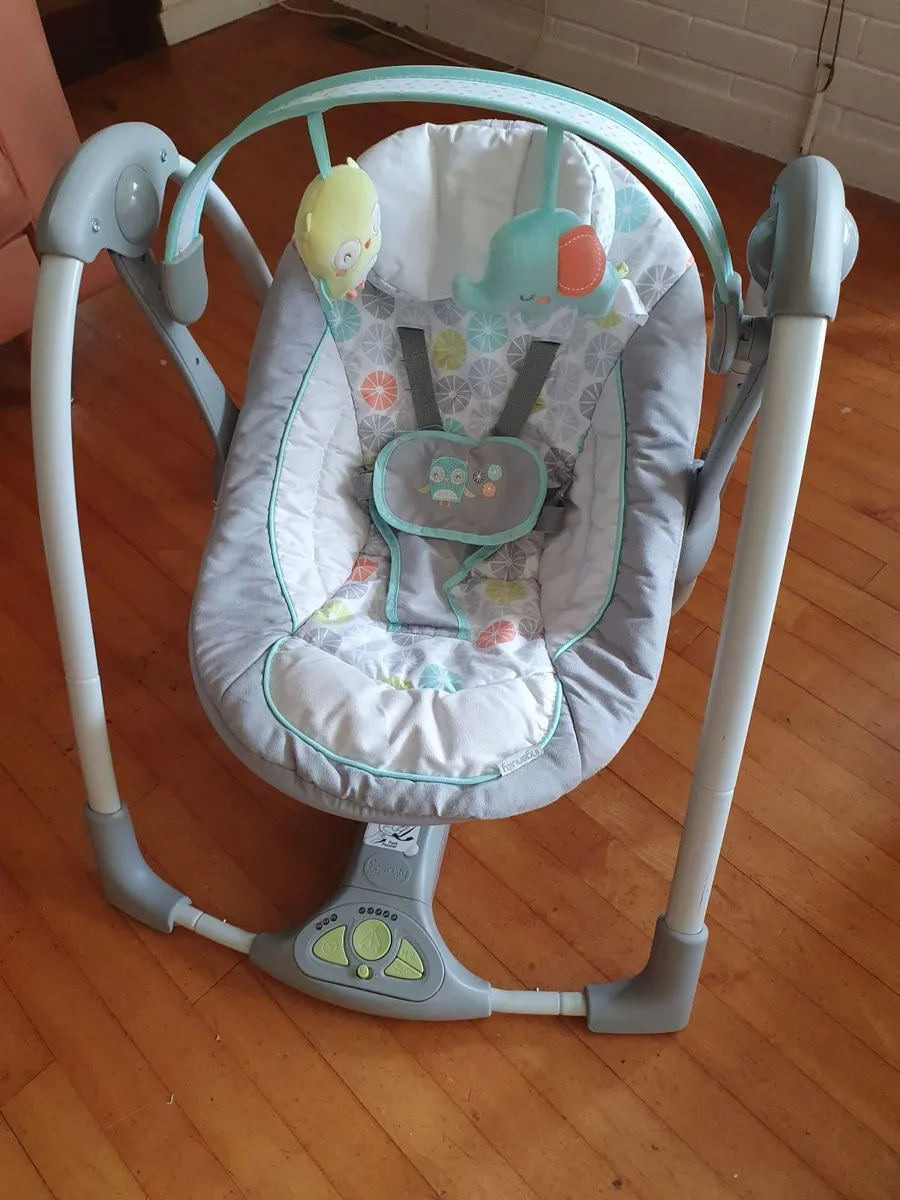 Ingenuity Hugs & Hoots Folding Baby Swing - Image 1