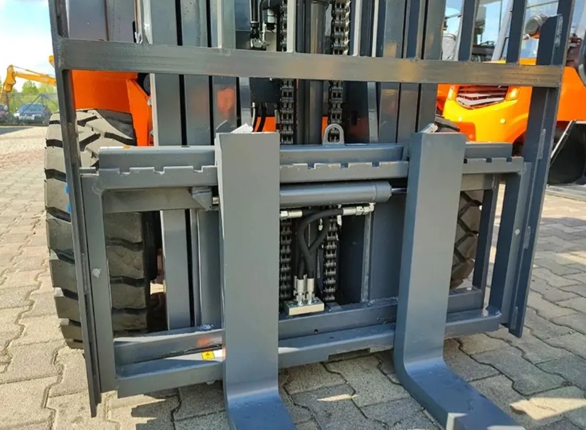 3.5 Ton Diesel Forklift – Lonking LG35DT - Image 3