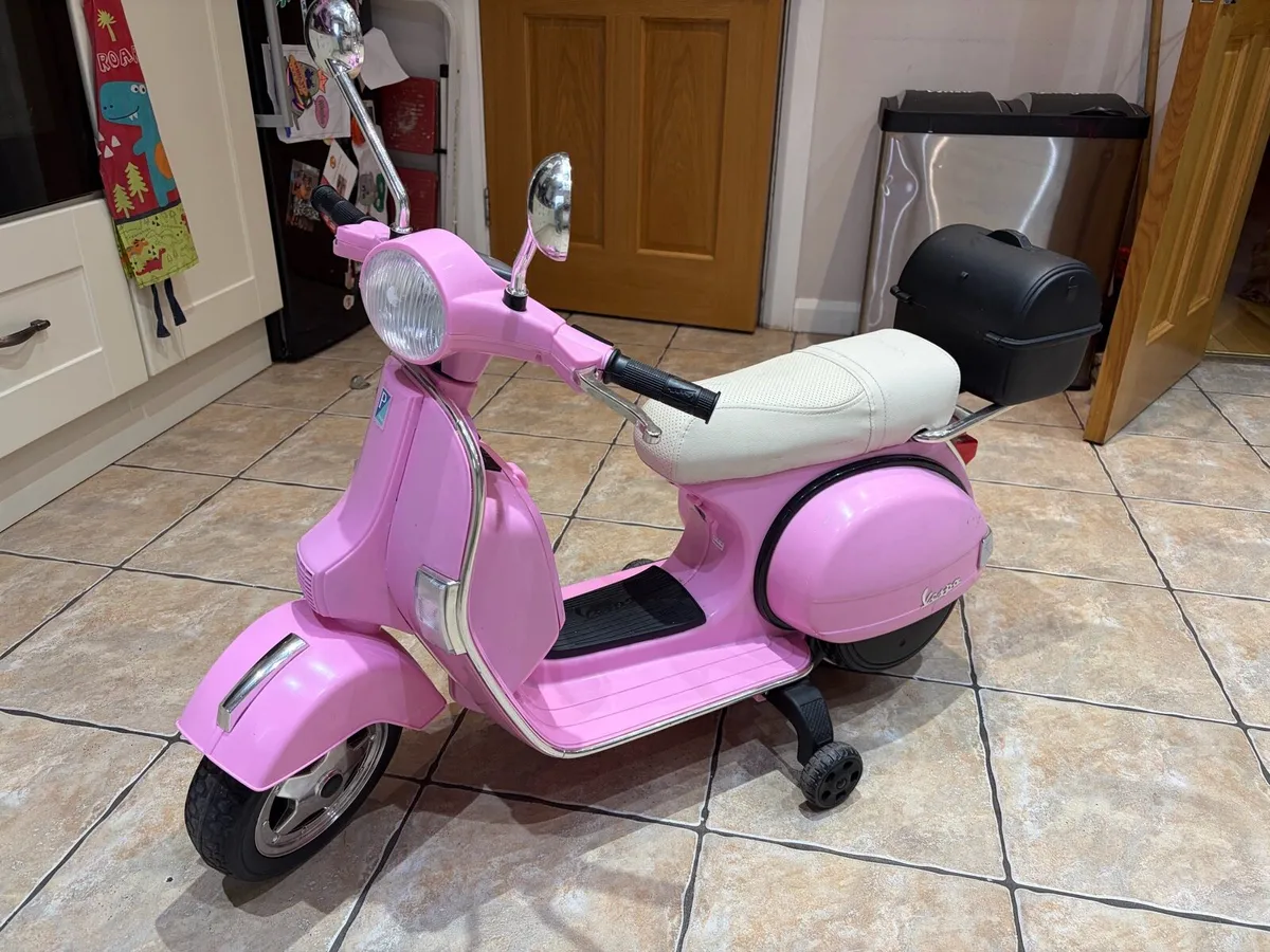 Kids vespa 12v - Image 2