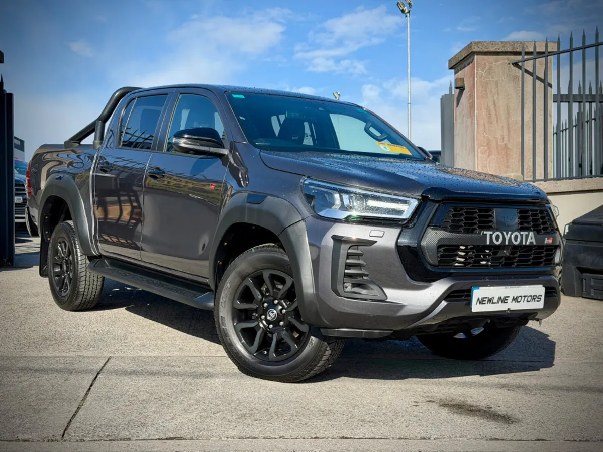 2023 Toyota Hilux 2.8 GR SPORT!! 204BHP!! - Image 2