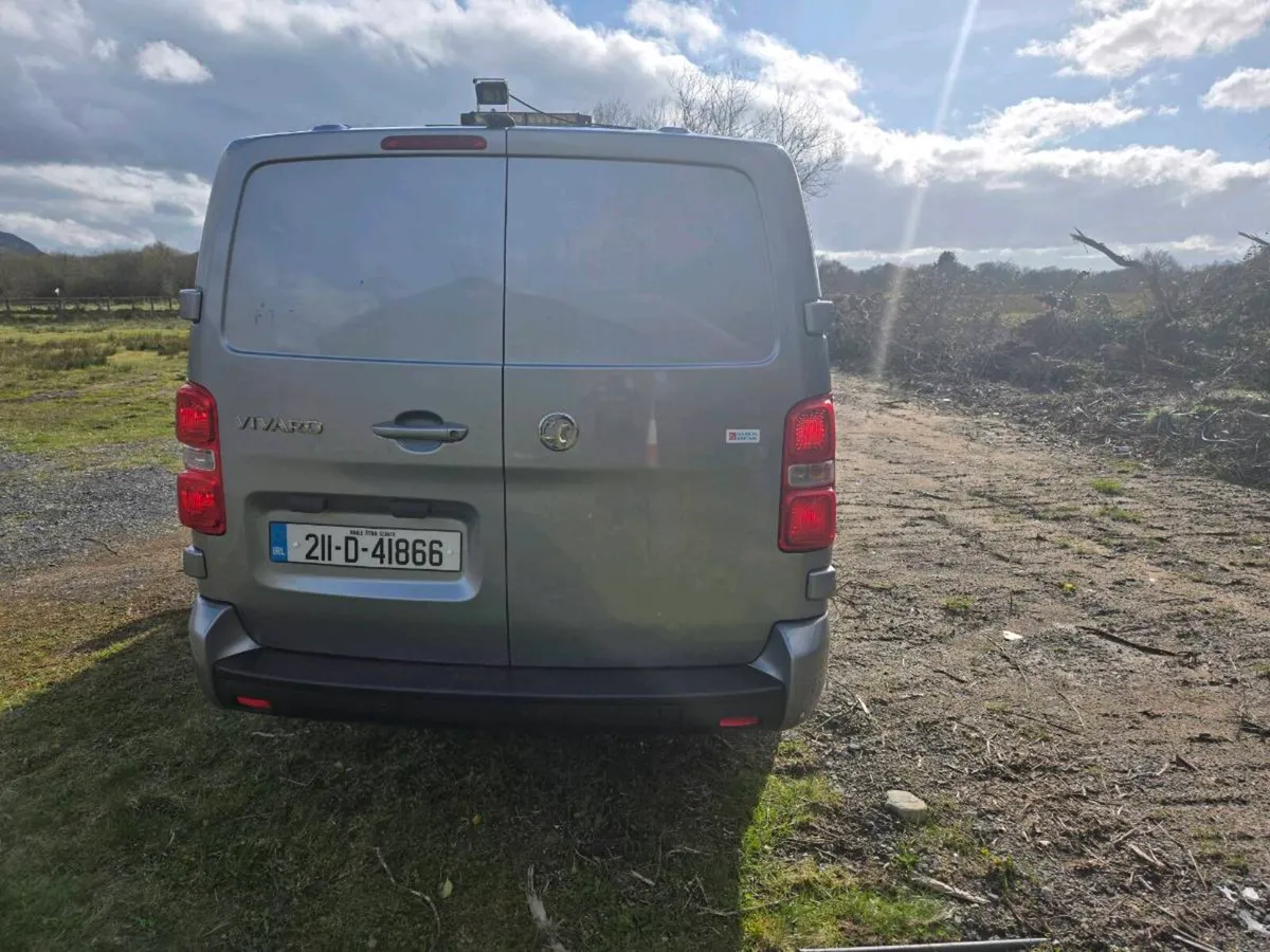 211 Vauxhall Vivaro Sportive 2.0D LWB | CVRT 11/26 - Image 3