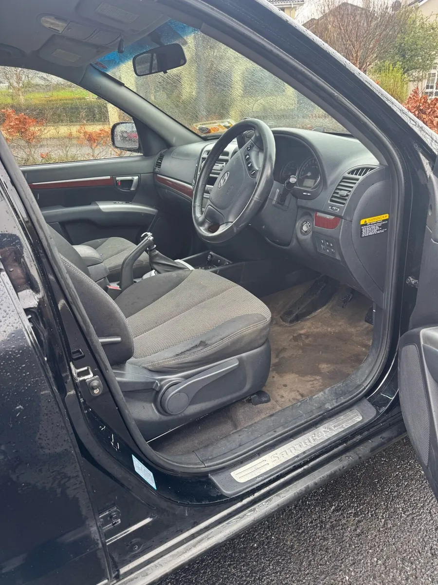 Santafe 4 by 4 crew cab jeep - Image 4