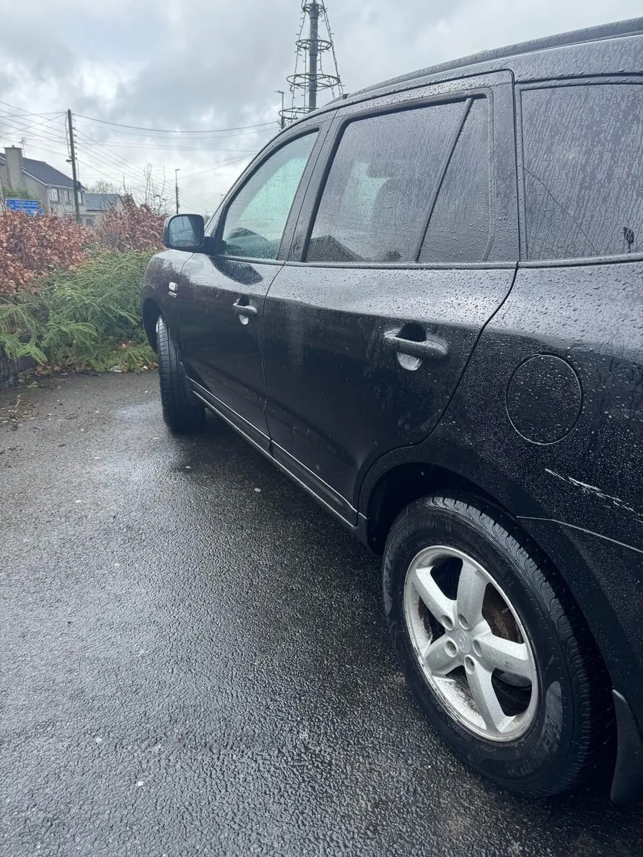 Santafe 4 by 4 crew cab jeep - Image 1