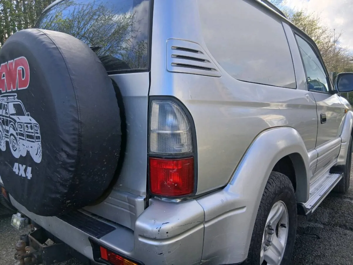 Toyota Land Cruiser two owners from new - Image 3