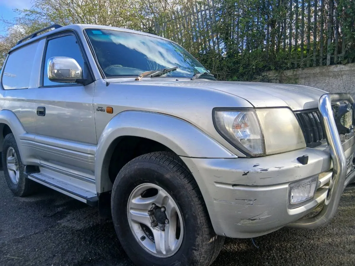 Toyota Land Cruiser two owners from new - Image 4