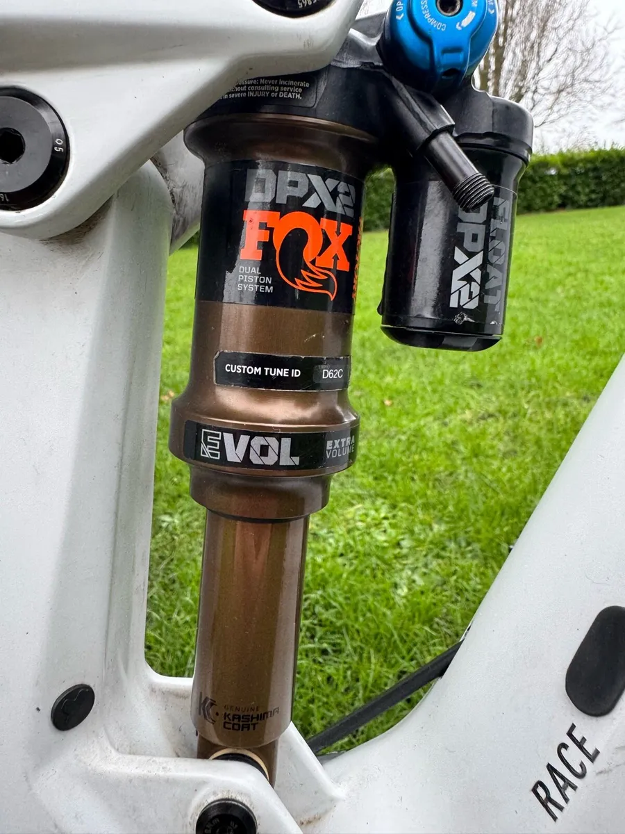 Cube stereo Custom - Image 4