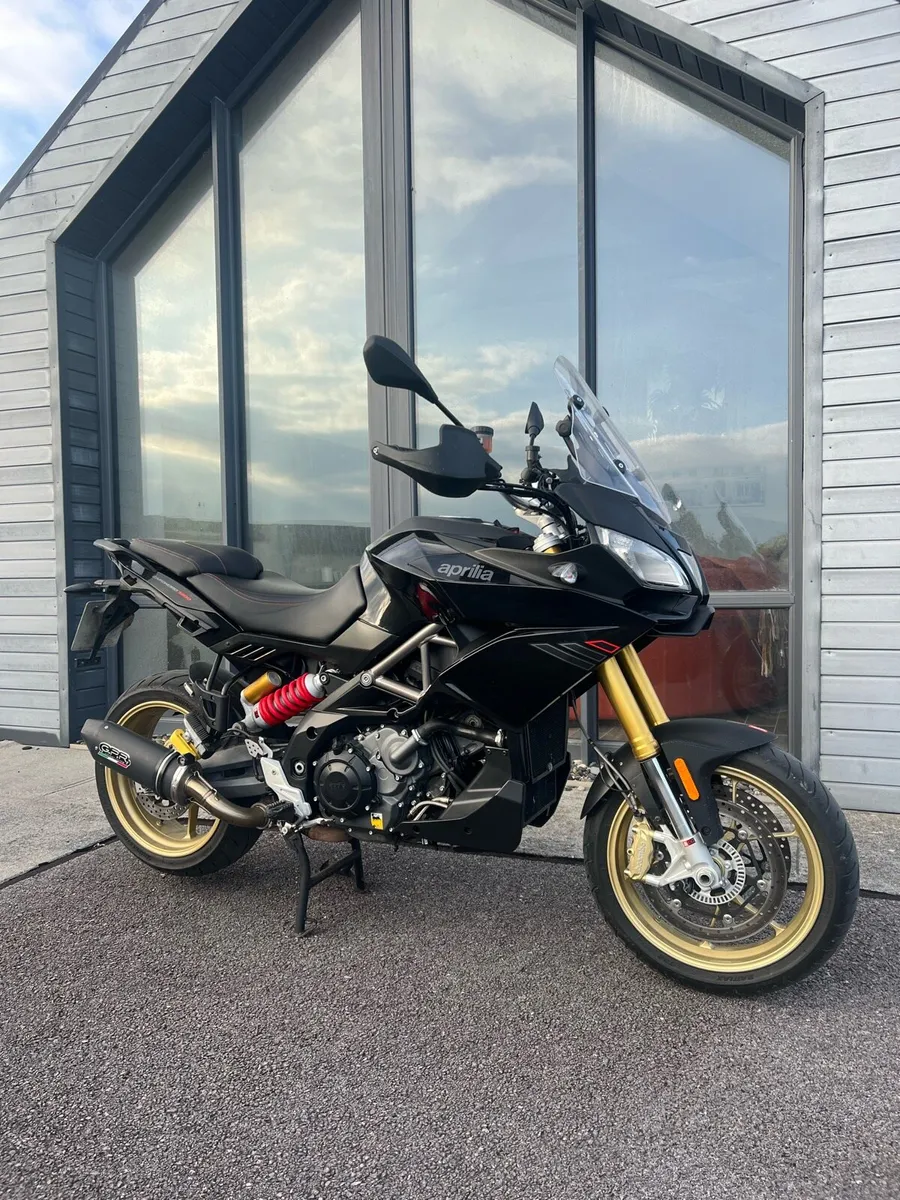 Aprilia Caponord 1200 Touring 2016 - Image 1