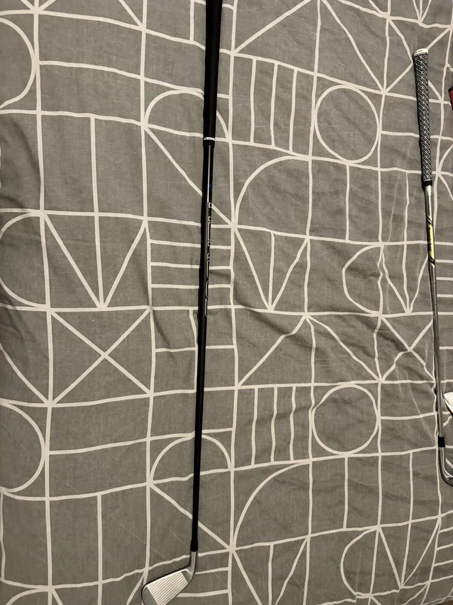 Titliest 2 iron - Image 3