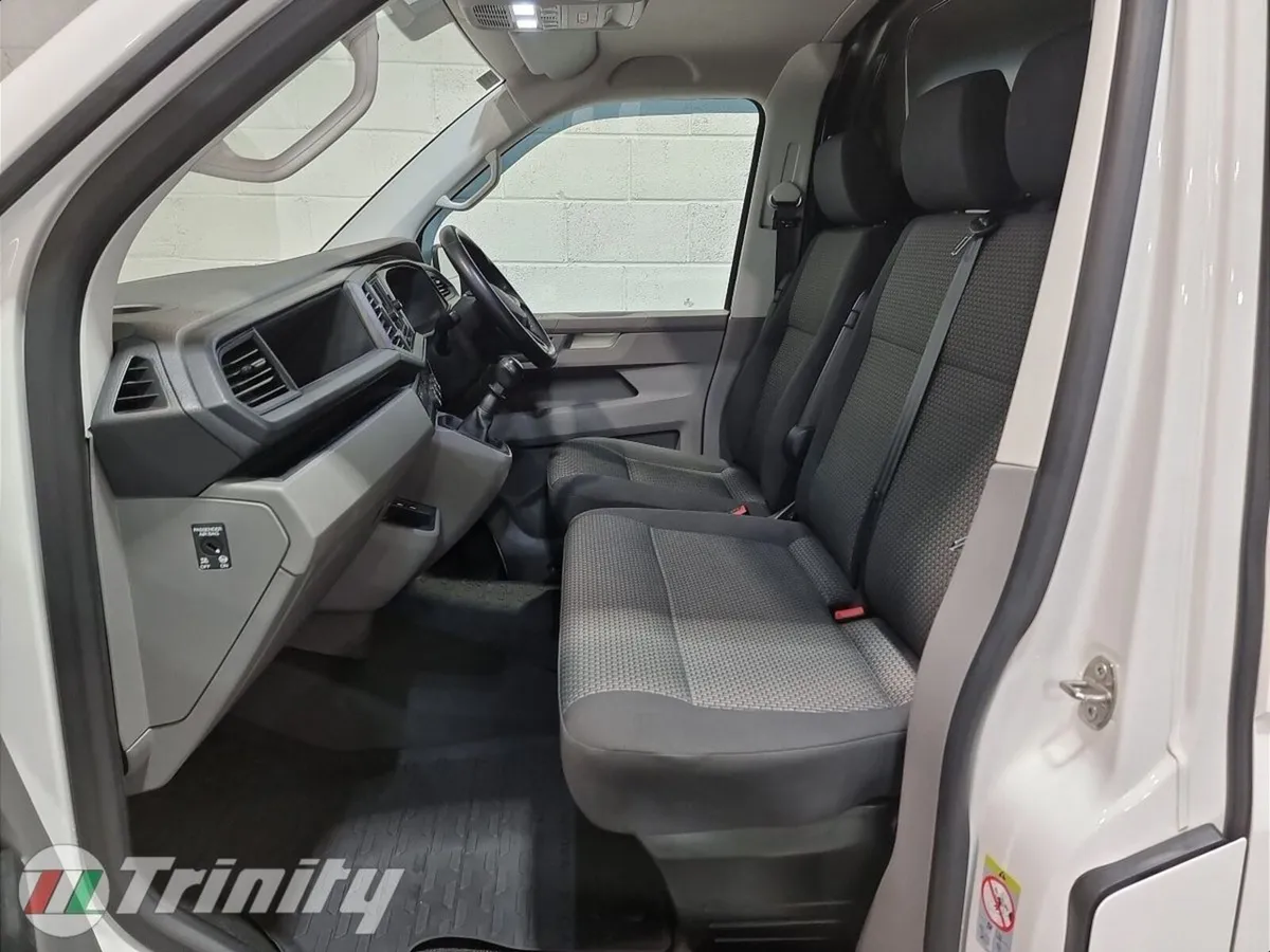Volkswagen Transporter  ** HUGE SPEC ** T6 ** 2.0 - Image 4