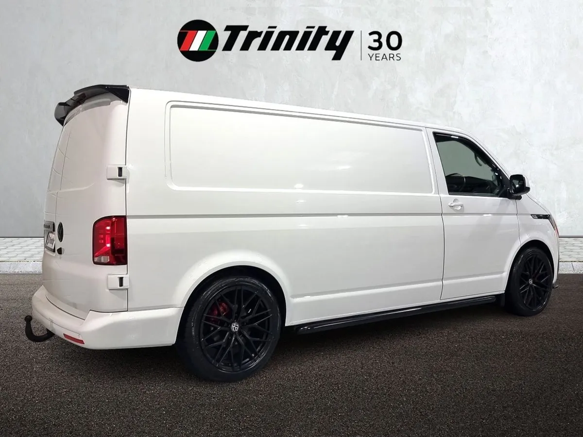 Volkswagen Transporter  ** HUGE SPEC ** T6 ** 2.0 - Image 3