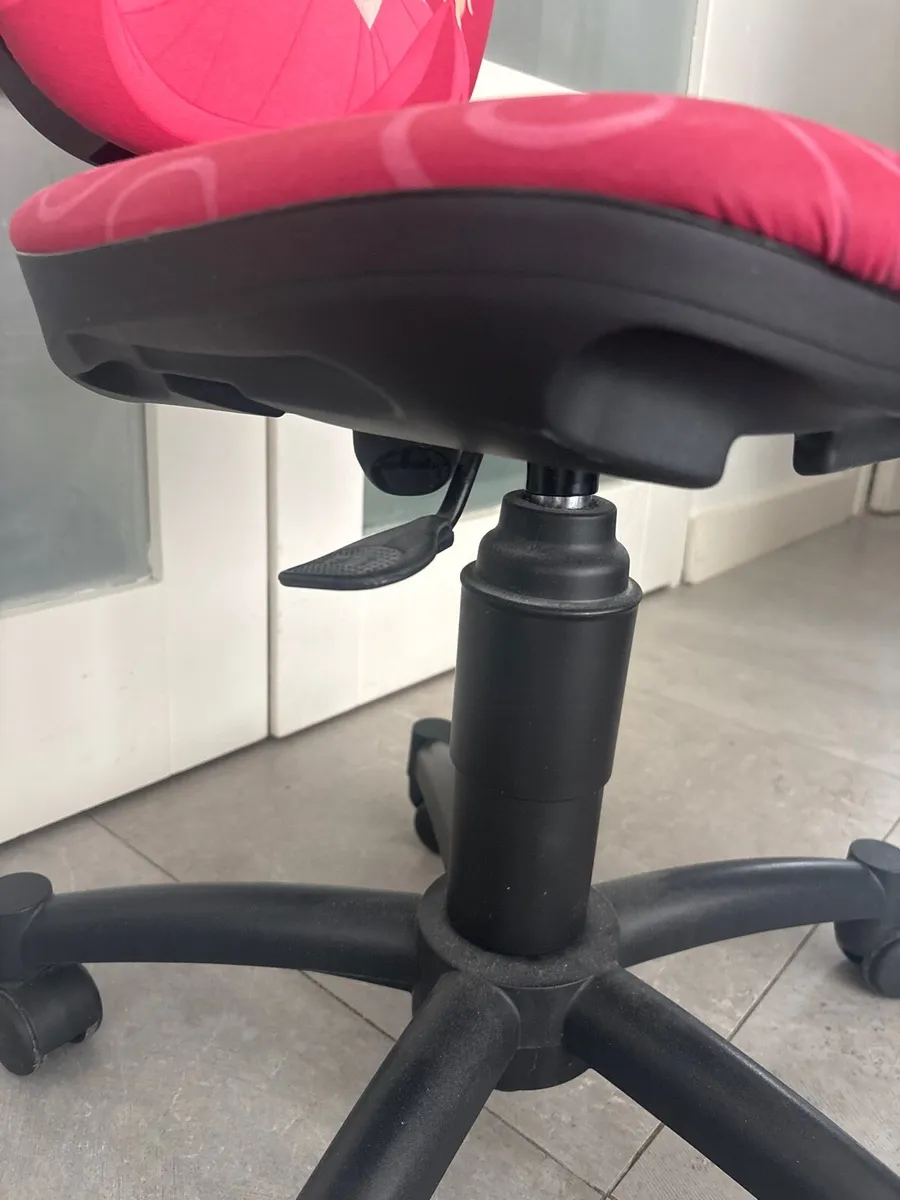 Aurora Disney princess desk chair - Image 2