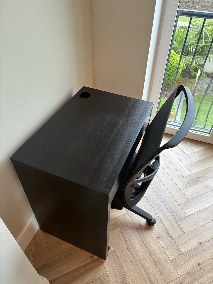 Desk & Ergonomic Office Chair – Great Condition - Image 1
