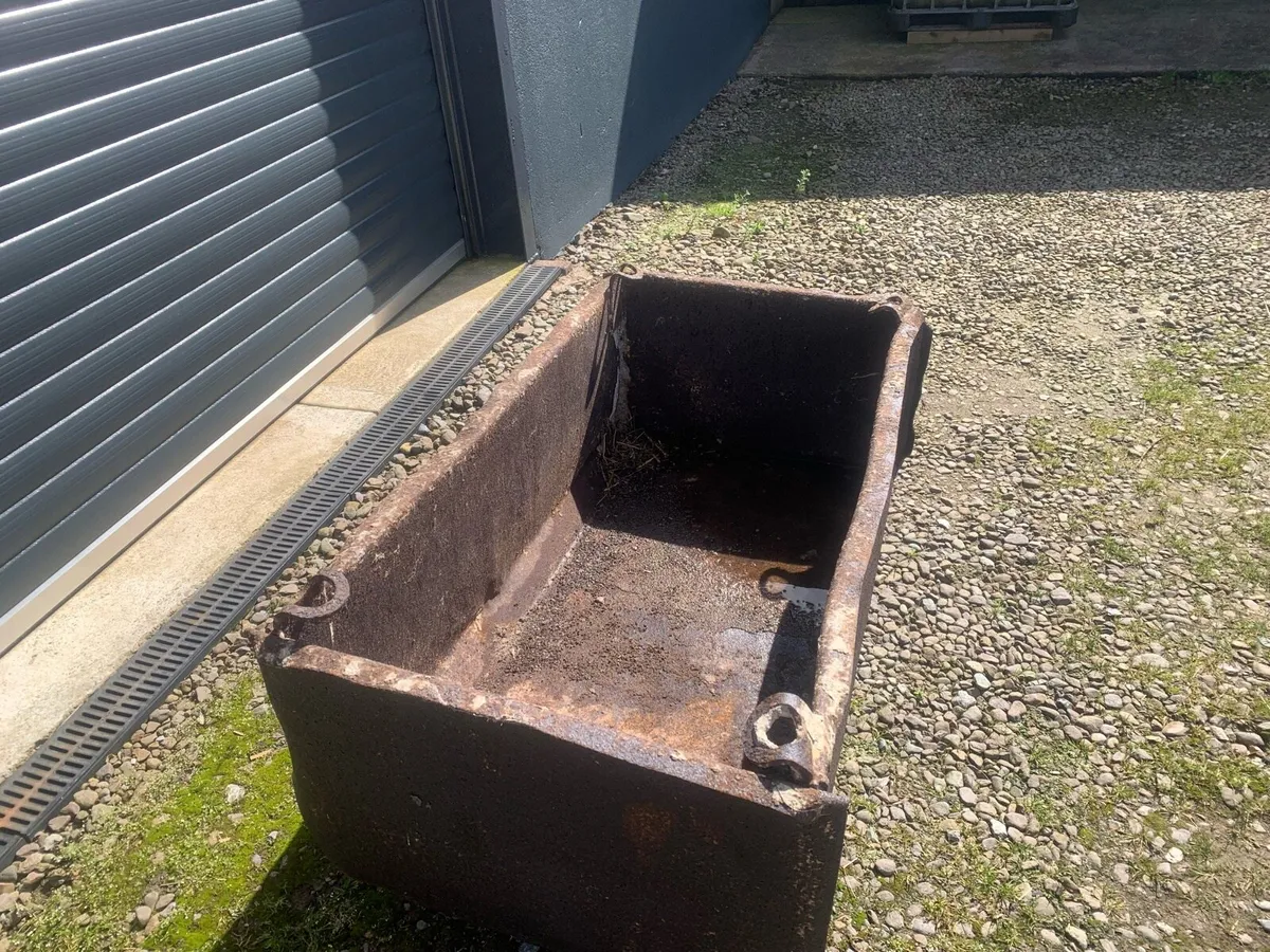 Steel mortar bins for sale - Image 2