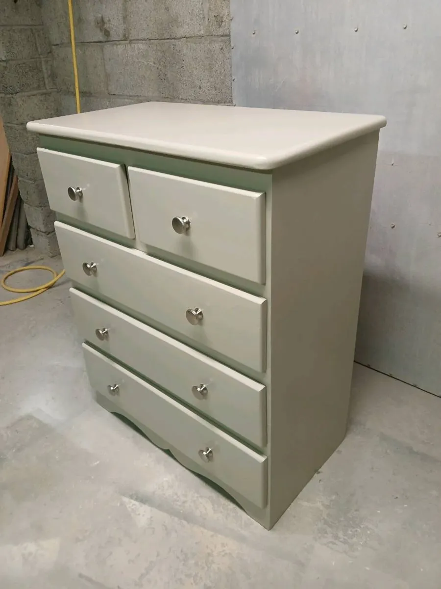 Chest of drawers - Image 2