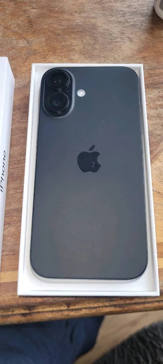 IPHONE 16, black, 128gb - Image 3