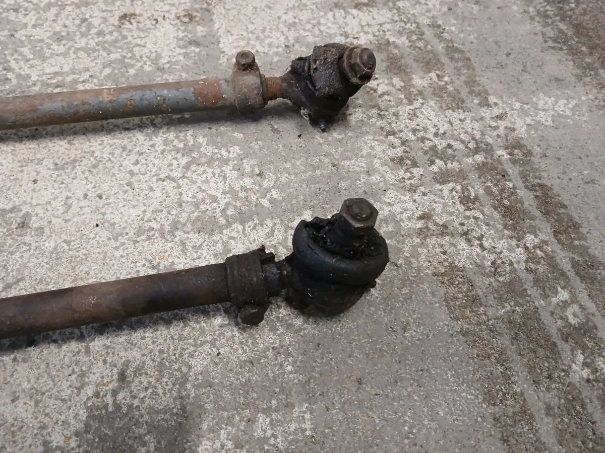 Ferguson te 20 steering arms.. - Image 2