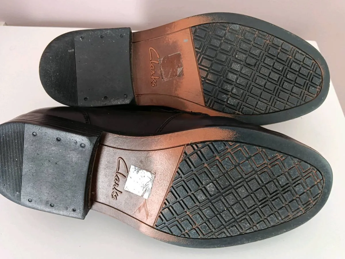 Clarks Black Slip on - Image 3