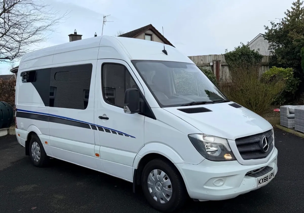 Mercedes sprinter camper - Image 2