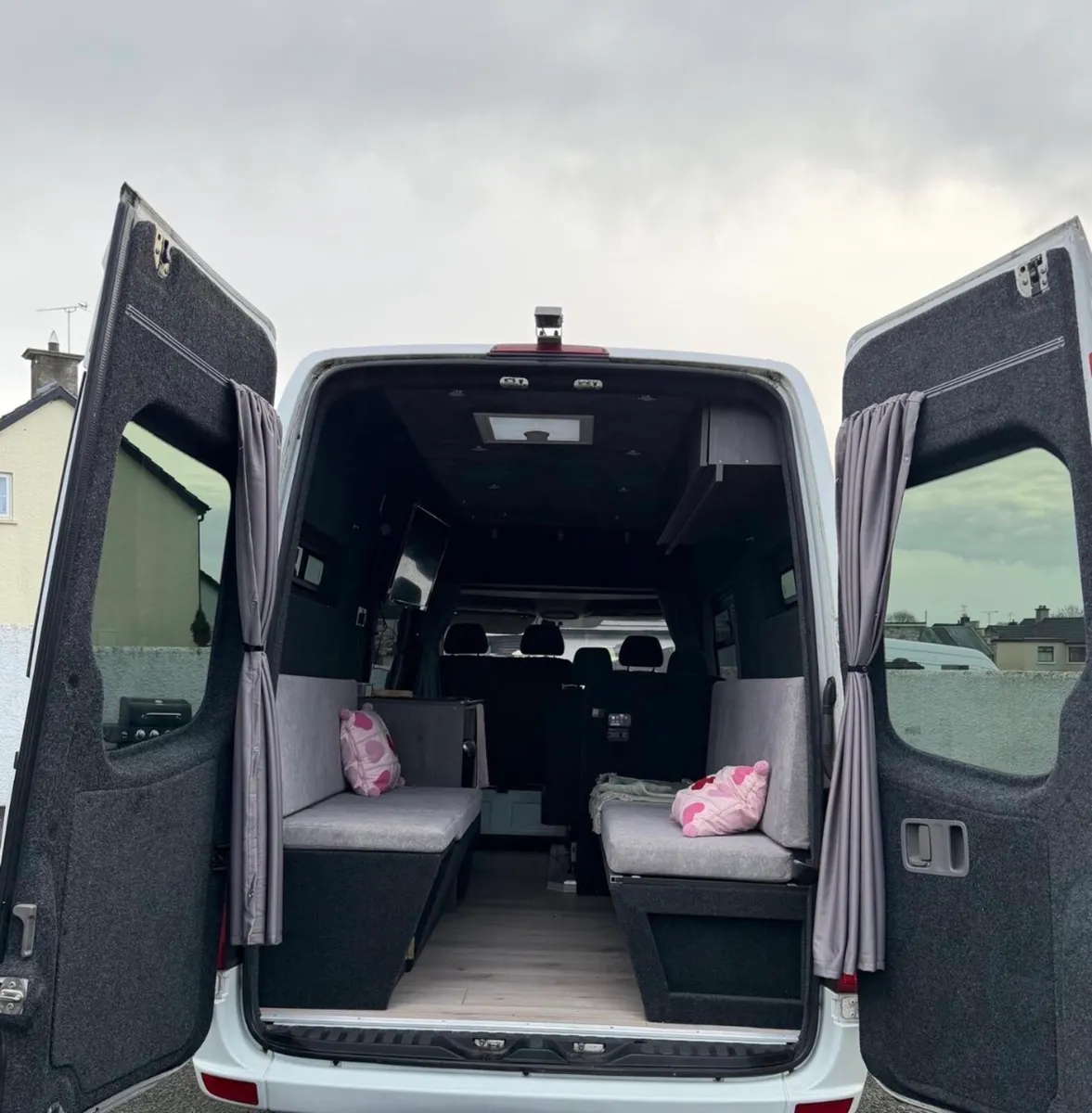 Mercedes sprinter camper - Image 4