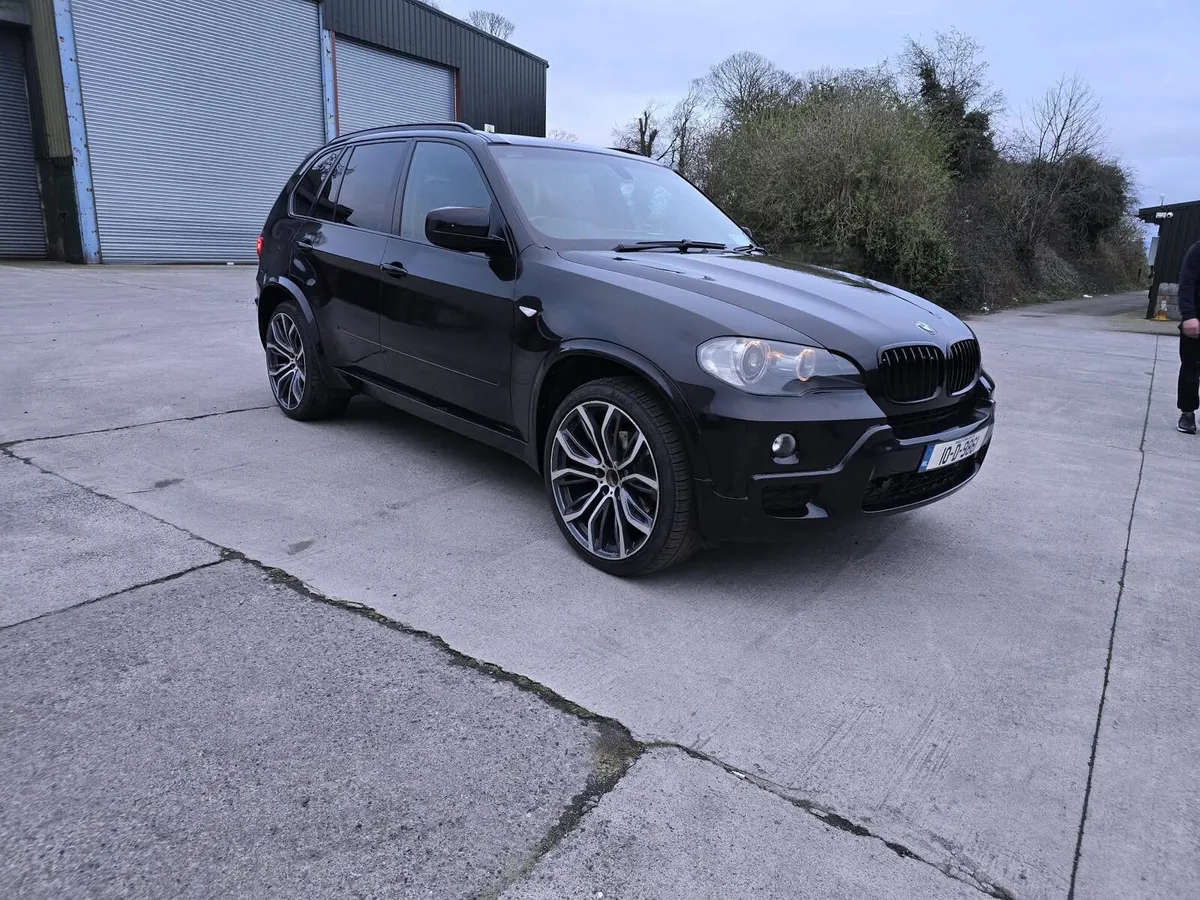 Wrapping van car end track - Image 2