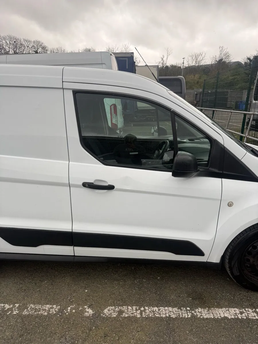 Ford Transit Connect 2020 - Image 2