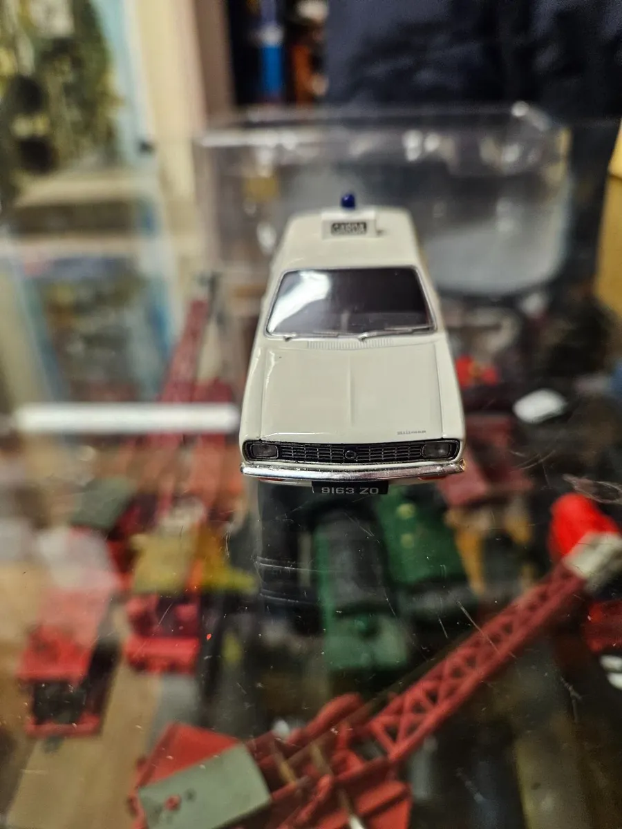 Corgi Vanguards Garda Car - Image 3