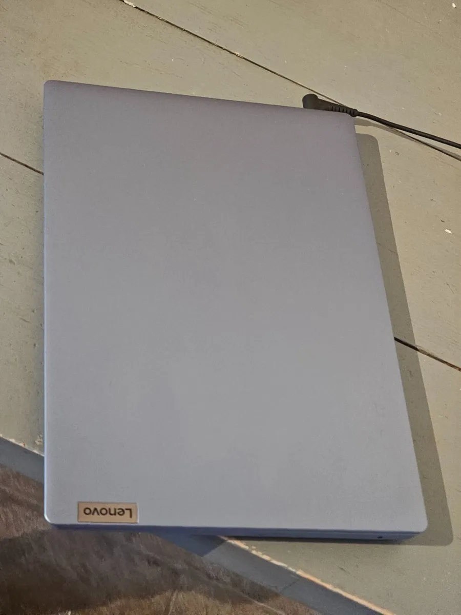 Lenovo IdeaPad Laptop 4GBRAM – Excellent Condition - Image 2
