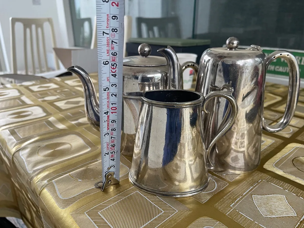 Silver tea, coffee pot & milk jug - Image 3
