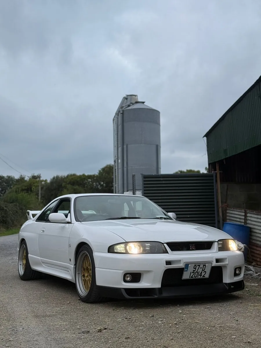 R33 gtr series 3 mint - Image 4