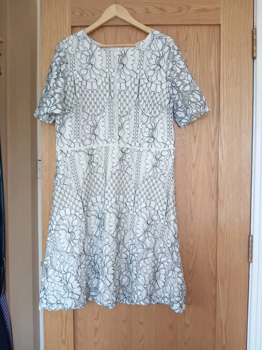 Ladies Dress -Size 18 - Image 1
