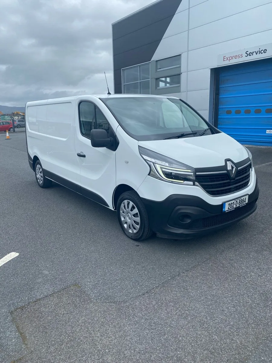 Renault Trafic 2.0 dci - Image 1