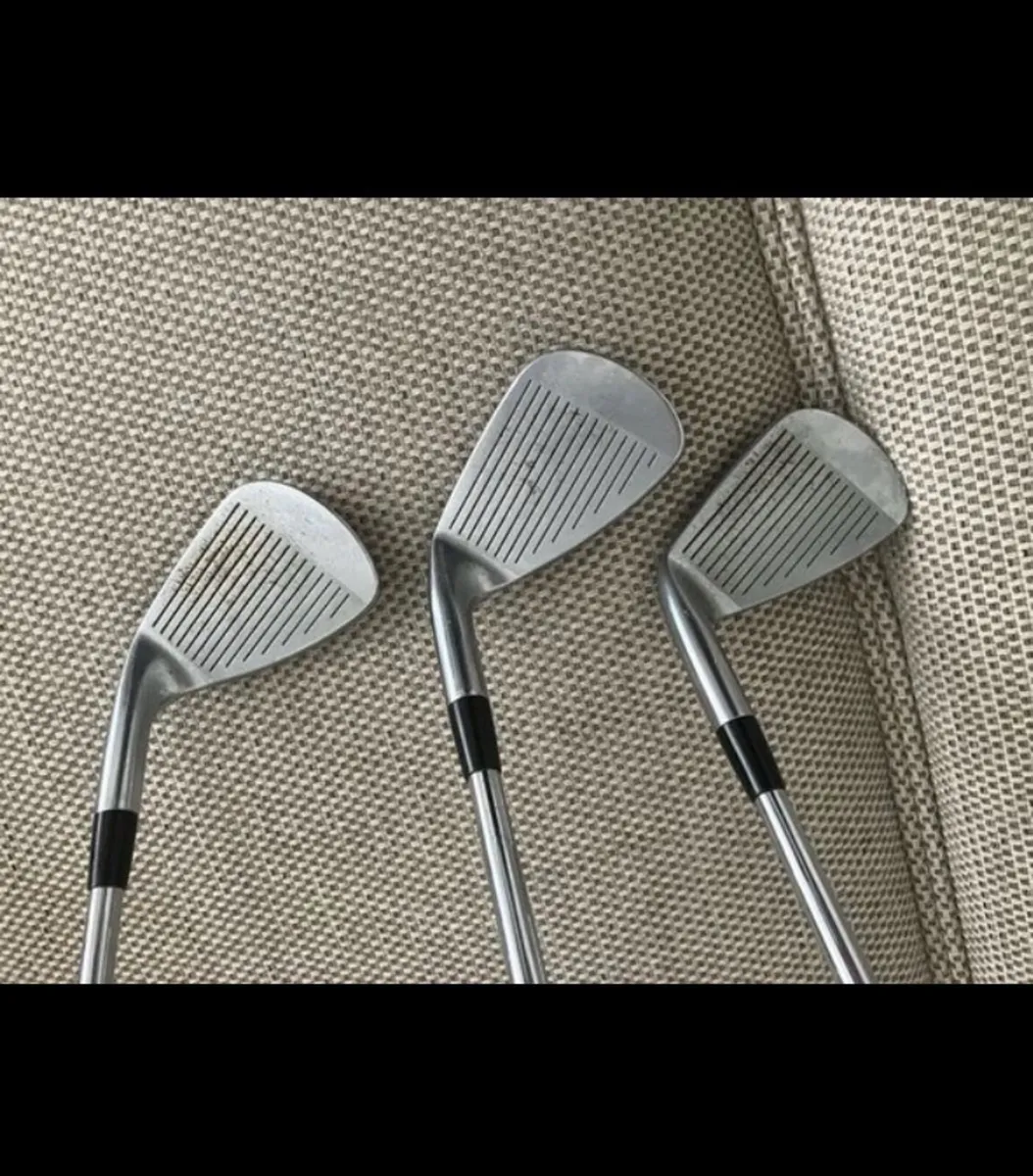 Bargain Mizuno MX25 Irons 5-PW r300 shaft - Image 3