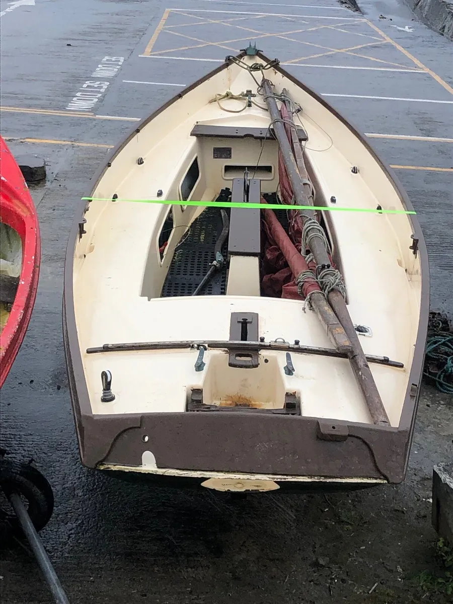 Drascombe Lugger sailing boat - Image 3