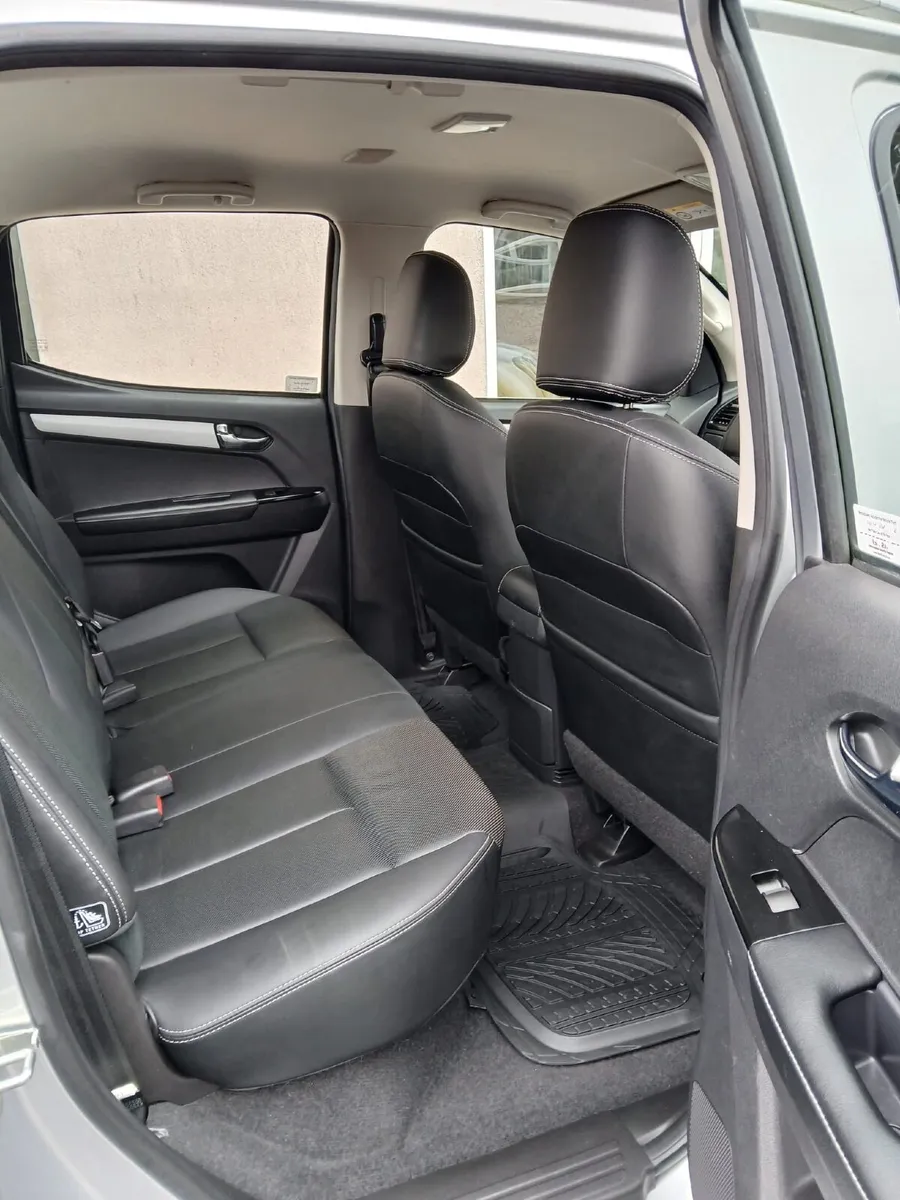 Isuzu Silver D Max Pick Up September 2018 - Image 2