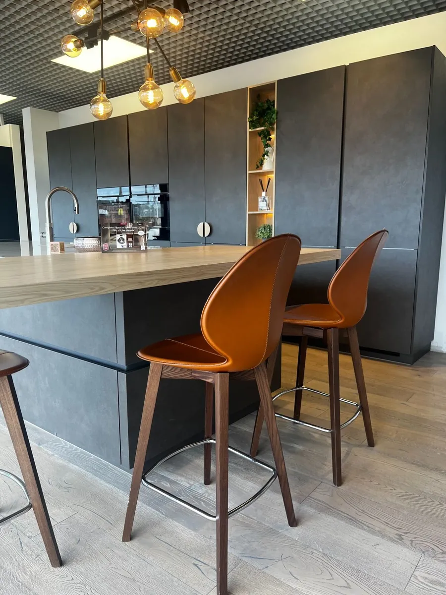 3x Calligaris Basil Stools Smoke & Cognac - Image 3