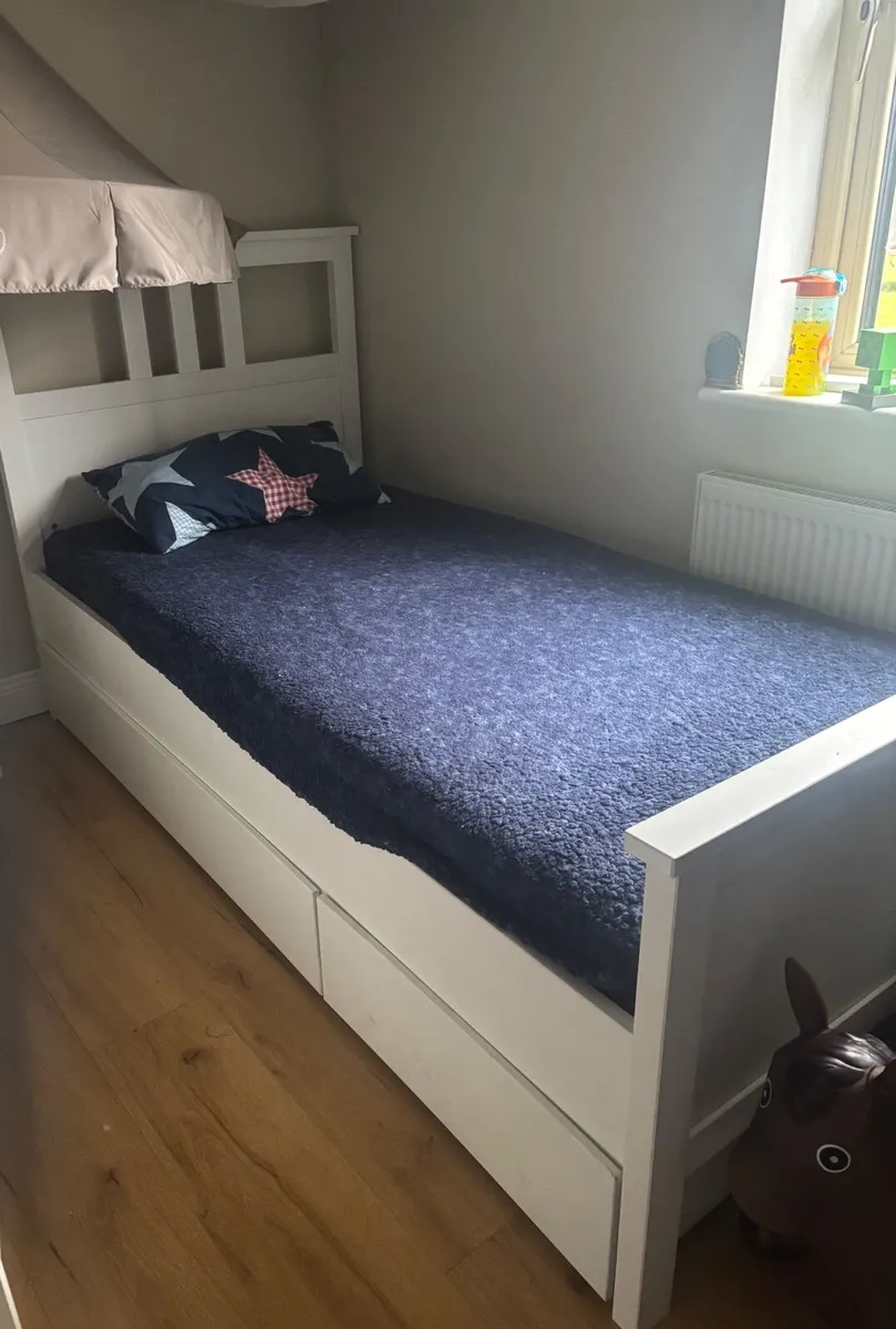 Single bed with storage drawers - Image 4