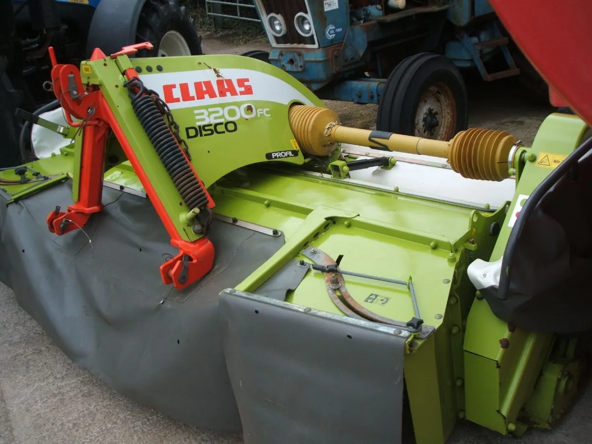2019 Claas 3200fc disco mower - Image 2