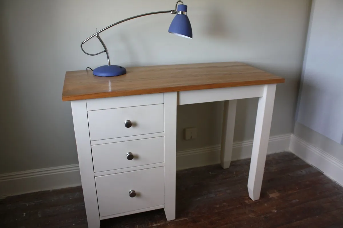 Home office desk - Image 1