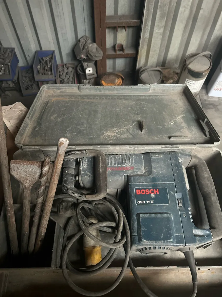 Bosh hammer SDS-MAX - Image 2