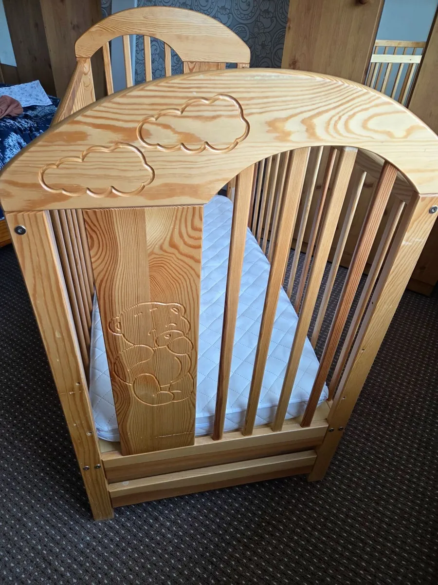 Baby Cot - Image 4