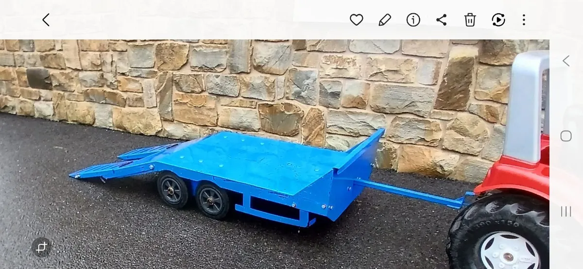 Kids low loader - Image 1