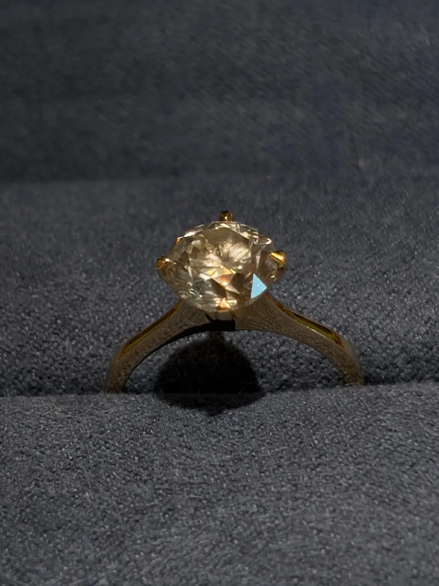 New certified 2.01 ct natural diamond ring - Image 2