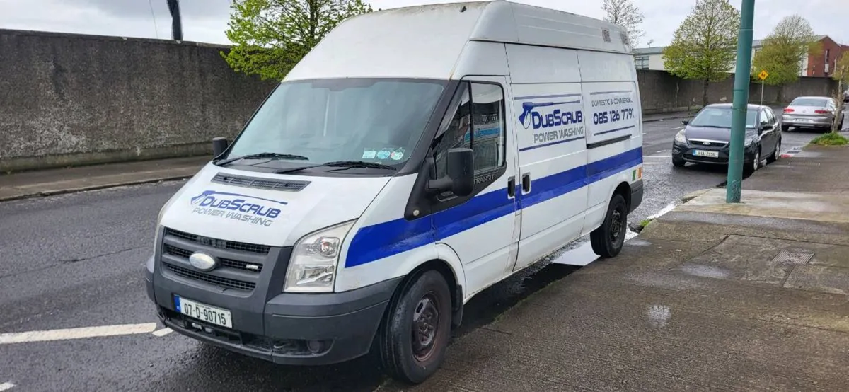 Power washing van and equipment - Image 1