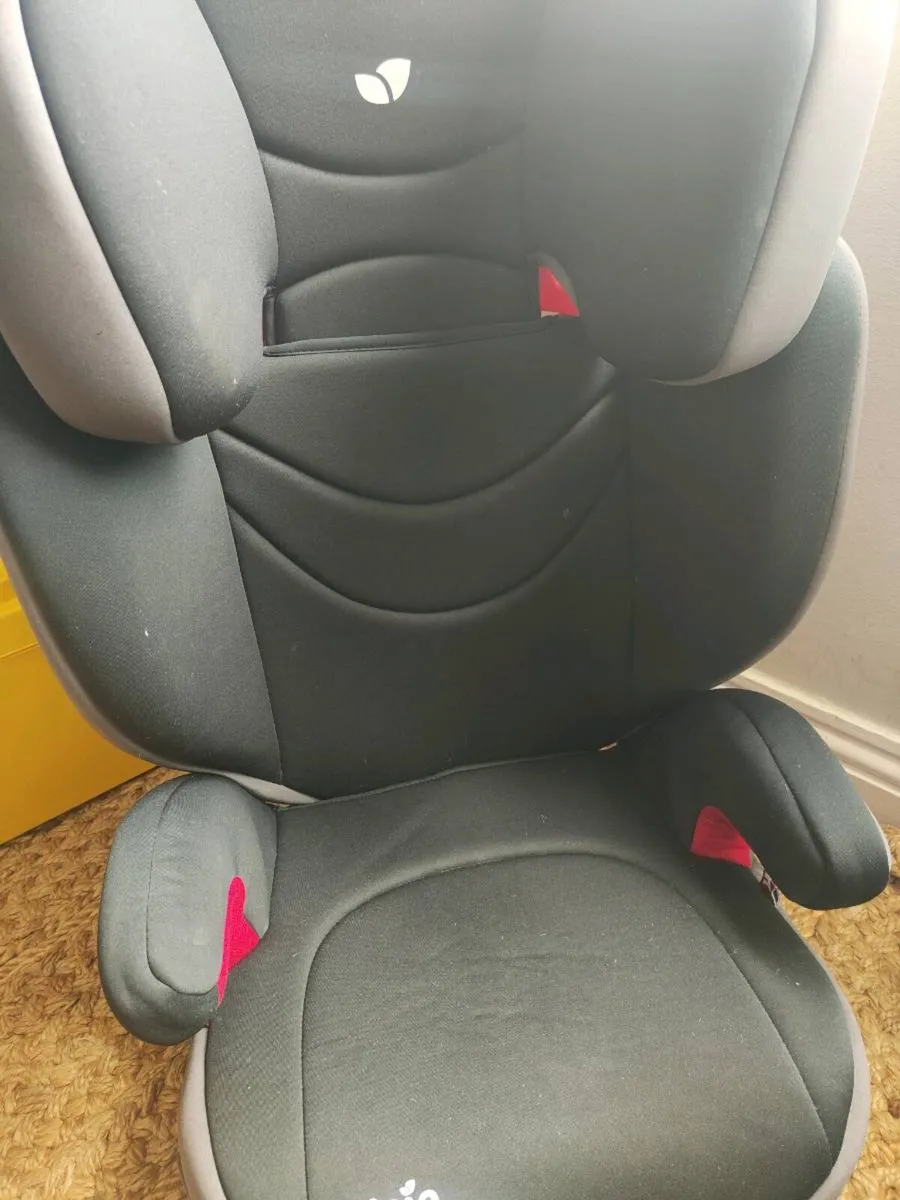 Joie High back Booster Seat - Image 3