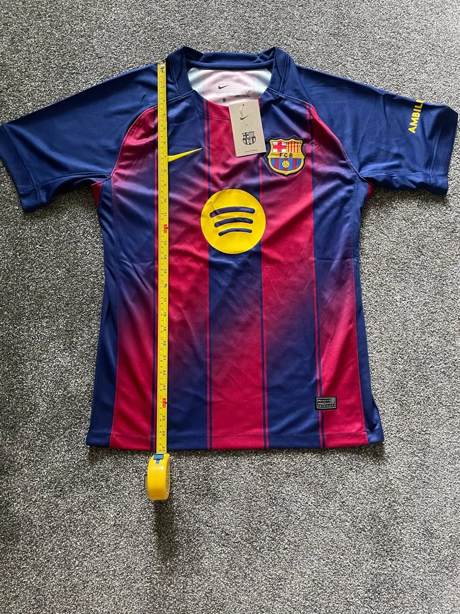 Barcelona jersey - Image 4