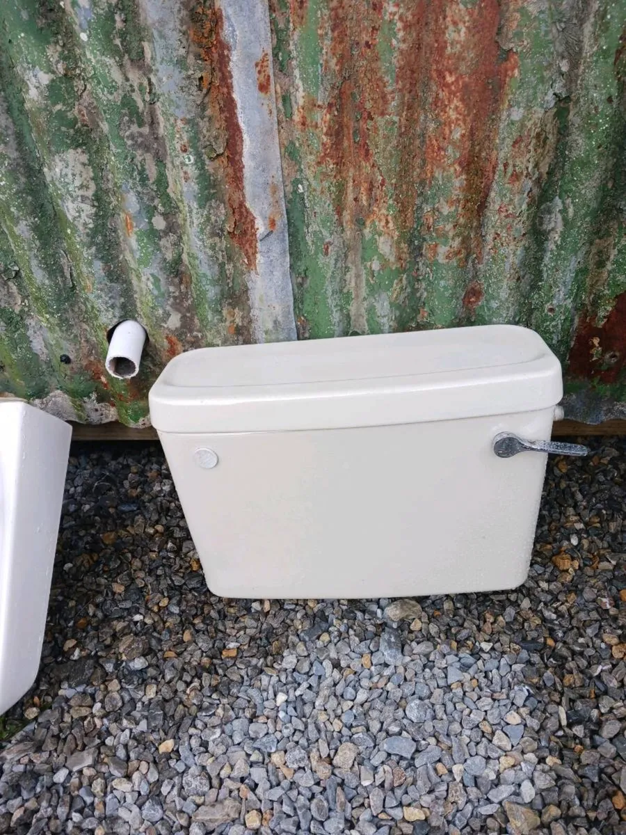 Bathroom Suite - Image 3