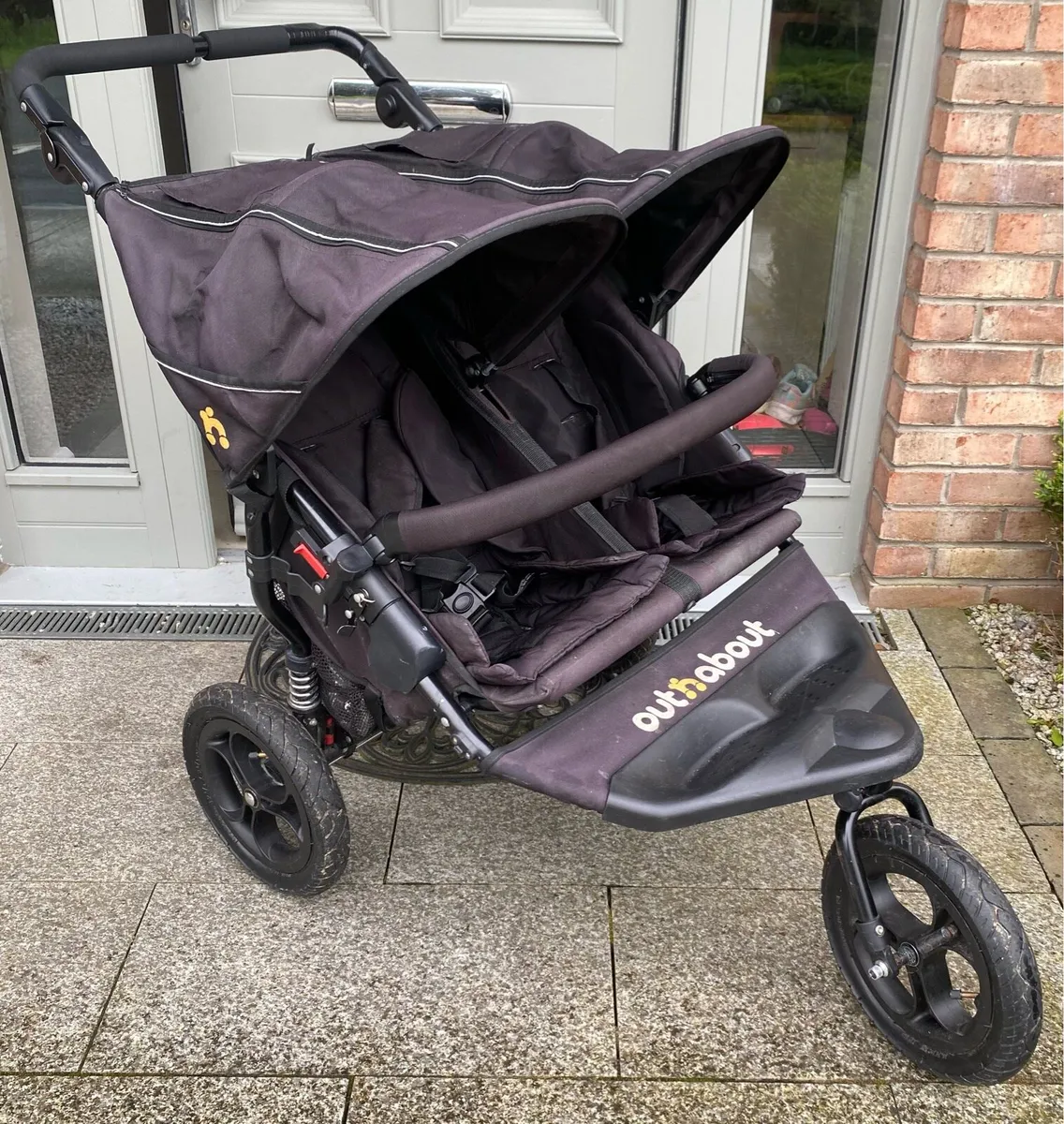 Out n About Nipper V4 Double Stroller - Image 1